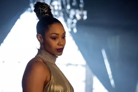 Wynonna Earp - galeria zdjęć - filmweb