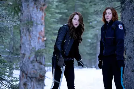 Wynonna Earp - galeria zdjęć - filmweb