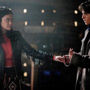 Wynonna Earp - galeria zdjęć - filmweb
