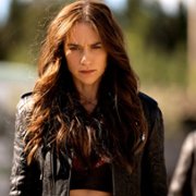 Wynonna Earp - galeria zdjęć - filmweb