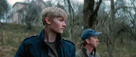 Intruz - galeria zdjęć - filmweb