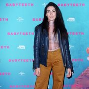 Babyteeth - galeria zdjęć - filmweb