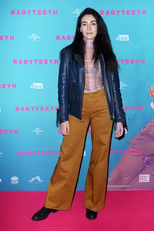 Babyteeth - galeria zdjęć - filmweb