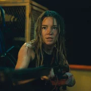 Niebezpieczne zwierzęta - galeria zdjęć - filmweb