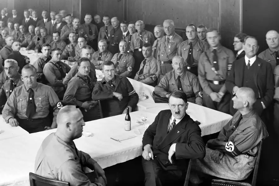 Jak zostać tyranem - galeria zdjęć - filmweb