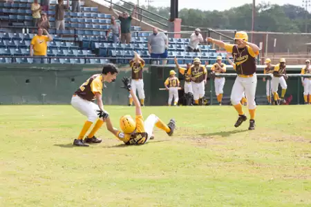 Brockmire - galeria zdjęć - filmweb