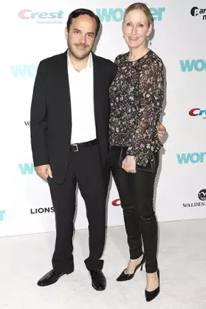 Cudowny chłopak - galeria zdjęć - filmweb