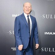 Sully - galeria zdjęć - filmweb