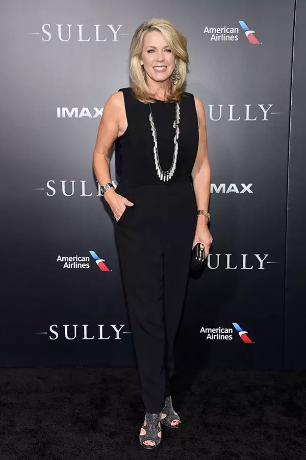 Sully - galeria zdjęć - filmweb