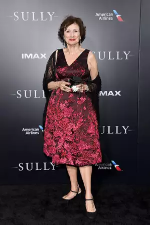 Sully - galeria zdjęć - filmweb
