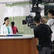Trójka - galeria zdjęć - filmweb