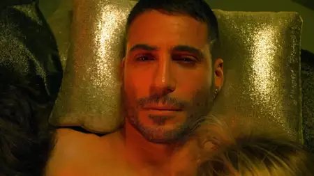 Sky Rojo - galeria zdjęć - filmweb