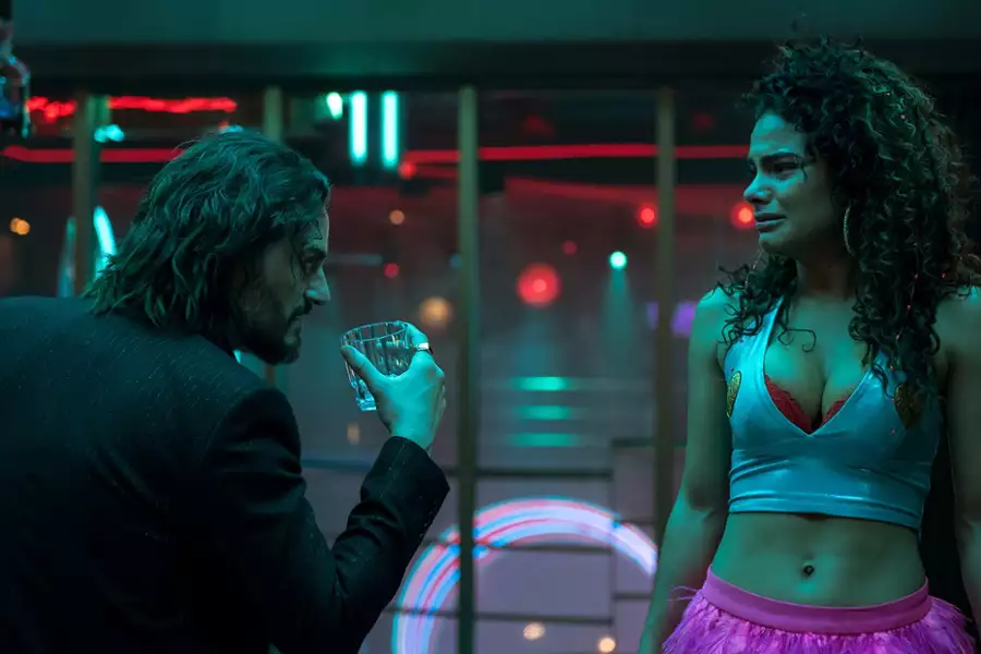 Sky Rojo - galeria zdjęć - filmweb