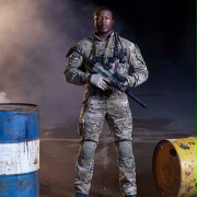 Edwin Hodge w Six