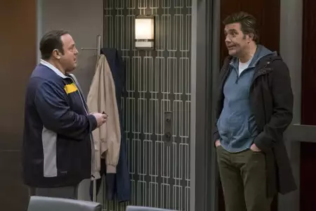 Kevin Can Wait - galeria zdjęć - filmweb