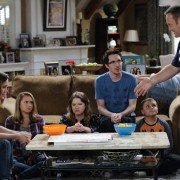 Kevin Can Wait - galeria zdjęć - filmweb