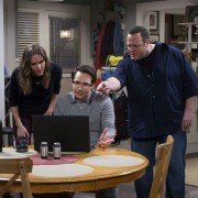Kevin Can Wait - galeria zdjęć - filmweb