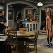 Kevin Can Wait - galeria zdjęć - filmweb