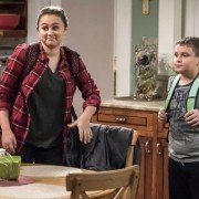 Kevin Can Wait - galeria zdjęć - filmweb
