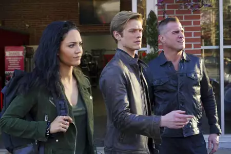 MacGyver - galeria zdjęć - filmweb