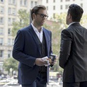 Bull - galeria zdjęć - filmweb