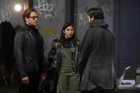 Bull - galeria zdjęć - filmweb