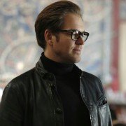 Bull - galeria zdjęć - filmweb