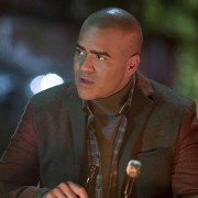 Bull - galeria zdjęć - filmweb