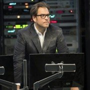Bull - galeria zdjęć - filmweb