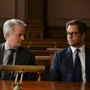 Bull - galeria zdjęć - filmweb