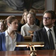 Bull - galeria zdjęć - filmweb
