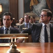 Bull - galeria zdjęć - filmweb