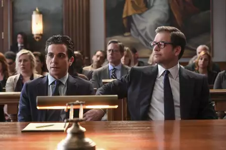 Bull - galeria zdjęć - filmweb