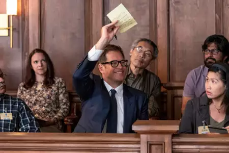 Bull - galeria zdjęć - filmweb