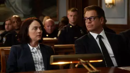 Bull - galeria zdjęć - filmweb