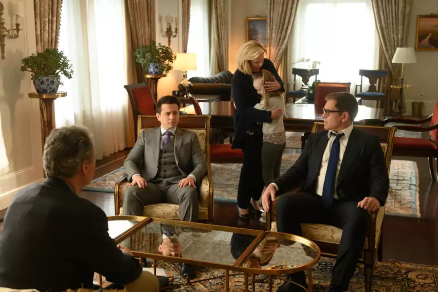 Bull - galeria zdjęć - filmweb