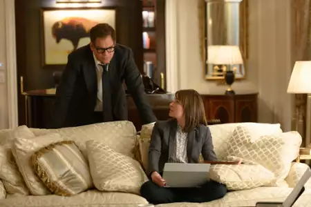 Bull - galeria zdjęć - filmweb