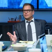 Bull - galeria zdjęć - filmweb
