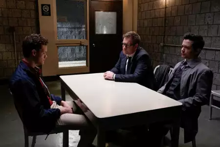 Bull - galeria zdjęć - filmweb