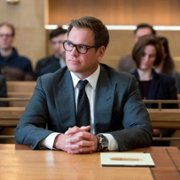 Bull - galeria zdjęć - filmweb