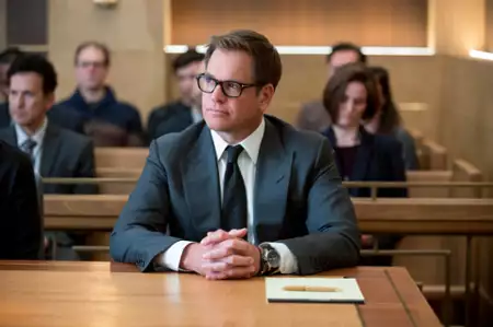 Bull - galeria zdjęć - filmweb