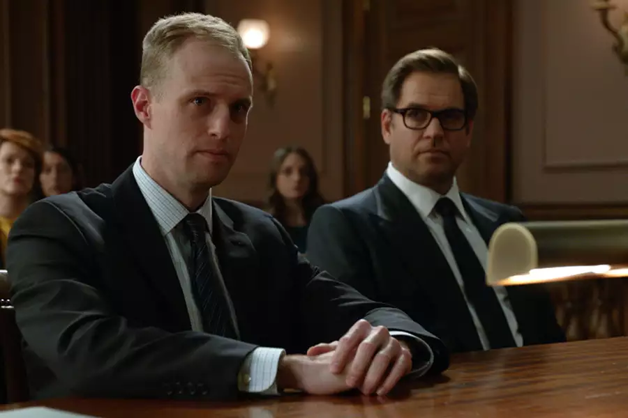 Bull - galeria zdjęć - filmweb