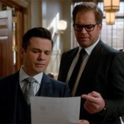 Bull - galeria zdjęć - filmweb