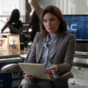 Bull - galeria zdjęć - filmweb