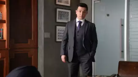 Bull - galeria zdjęć - filmweb