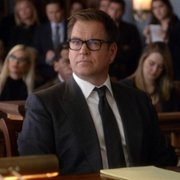 Bull - galeria zdjęć - filmweb