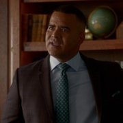 Bull - galeria zdjęć - filmweb