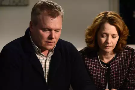 Deadbeat - galeria zdjęć - filmweb