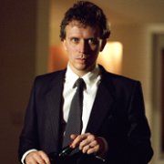 Peter Weller w Nieuchwytny wróg