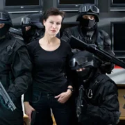 Instynkt - galeria zdjęć - filmweb